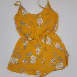 Kendall And Kylie XSmall Floral Romper Lace Sides Boho Chic Cottagecore Summer